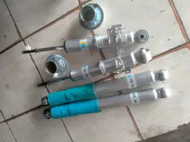 Shock absorber bilstein buat mobil Mitsubishi Pajero sport depan blk