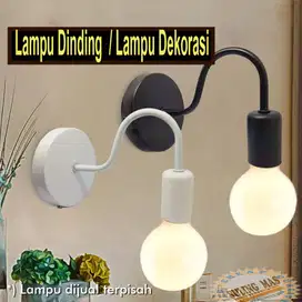 empat Lampu Dinding Vintage Panjang