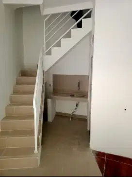 Di Jual Rumah 2 lt 297 jt an Kayu manis v Jakarta timur