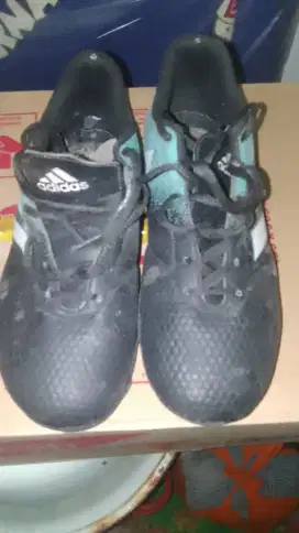 DiJual Sepatu Futsal