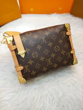 Luxury LOUIS VUITTON side trunck sangat elegan dan high class