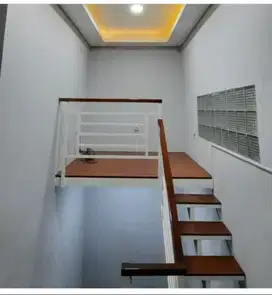 mezanin kamar varian warna putih