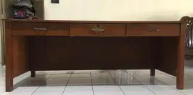 Dijual meja kayu masih ok