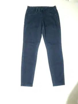 Celana panjang jeans skinny Uniqlo long pants