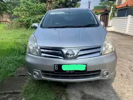 Nissan Grand Livina Ultimate th 2012, Automatic 1,5 pemakaian pribadi