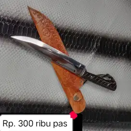 Pisau survival baja per