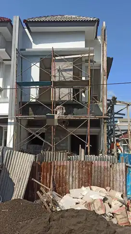 DIJUAL RUMAH DI SUTOREJO MAIN ROAD LOKASI NYAMAN