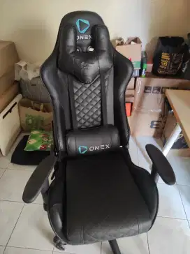 Kursi gaming onex masih bagus