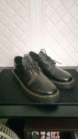 DOCMART LOCAL BRAND