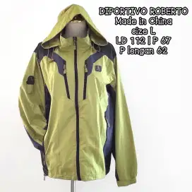 Jaket Outdoor Hiking Gunung DIPORTIVO ROBERTO waterproof sz L,preloved