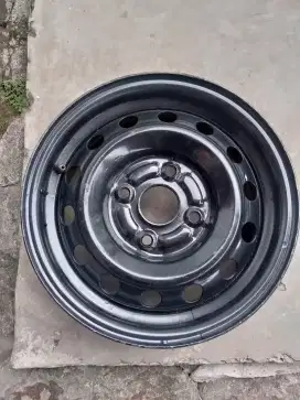 Dijual velg kaleng Kijang dan velg plus ban Xenia Avanza