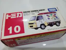 Tomica Bakery Truck