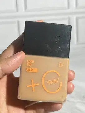 Maybelline Fresh Skin Tint SPF 50 + Vit. C (SHADE 05)