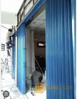 Rolling door folding gate