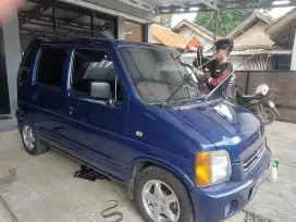 kaca film untuk mobil tidak cepat pudar
