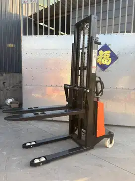Semi Hand Stacker Electric 2Ton x 2.5Meter