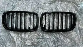 FS ; Kidney Grille BMW X5 E70 Black Gloss