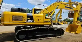 Dijual Excavator Komatsu PC300-8M0 Tahun 2017