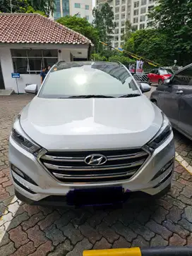 Dijual mobil DIESEL MERK Hyundai Tucson 2018-MULUS (KM RENDAH)