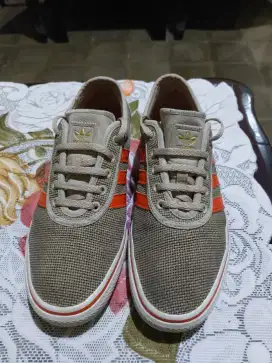 Sepatu Adidas Adiease City Series Rio Vintage Throwback