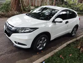 HRV E 1.5 A/T CVT – Mulus, Original, KM Rendah