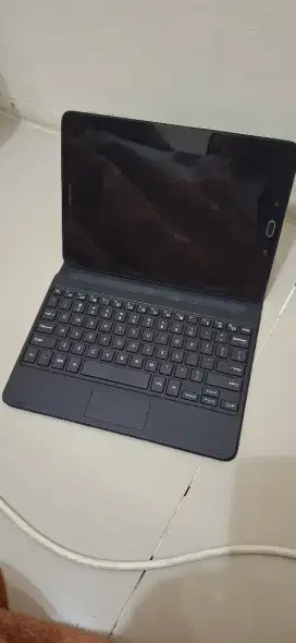 Tablet samsung galaxy s2 9,7 inch 4G + cover keyboard original