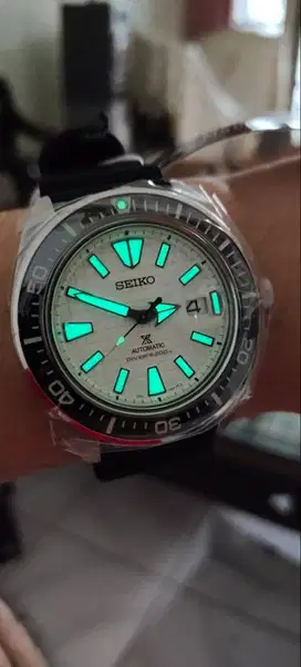 Seiko putih diver srpe37k1