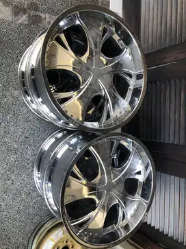 Velg Mobil R22 Bekas