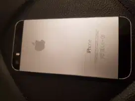Dijual I Phone 5 rusak LCD retak 100rb lokasi Duren Sawit.