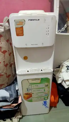 Dispenser panfila putih