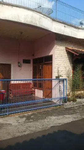 Jual Cepat BU Rumah 2 Lantai Hook Perum Glodogan