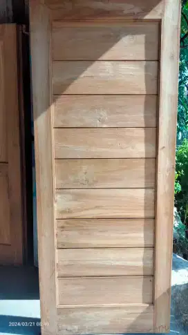 Pintu jati minimalis