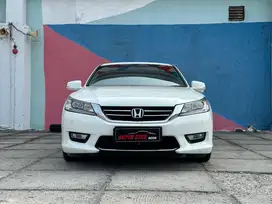 Honda Accord 2.4 VTIL facelift AT Matic 2013 siap pakai