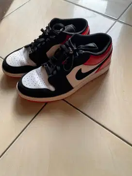AIR JORDAN BLACK TOE 43