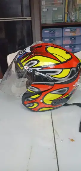 Dijual Helm Scoot asli ukuran M