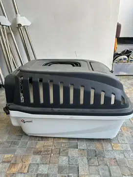 Pet cargo dayang
