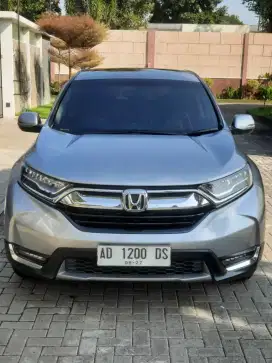 *HONDA CR-V 2017*
1.5 TURBO PRESTIGE BENSIN - AT.  SUPER ISTIMEWA