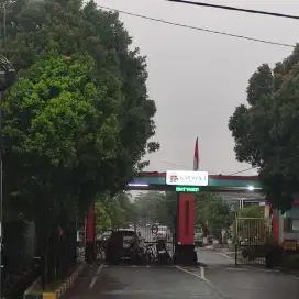 JUAL CEPAT RUMAH STRATEGIS PRIBADI di CLUSTER KARAWACI RESIDENCE