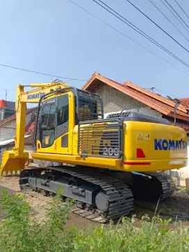 Jual excavator Komatsu pc 200 2016