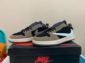 Nike Air Jordan Low X Travis Scott Cactus Jack