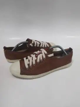 Sepatu pria prada