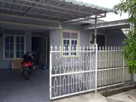 DISEWAKAN RUMAH BESERTA ISI NYA SESUAI GAMBAR TAHUNAN TDK BS BULANAN