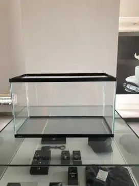 Aquarium ukuran 20 x 25 x 35 cm