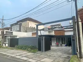 Rumah mewah 2 lantai Kebayoran baru Jakarta Selatan. (13741)