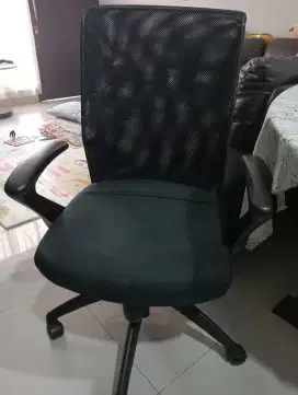 Kursi Kerja / Kantor / Belajar MORELLI Office Z 50 MB Hitam