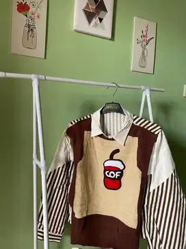Kemeja Putih Wanita