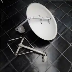 Antena parabola 32 inch 80cm buat TV Digital SATELIT atau Terestrial
