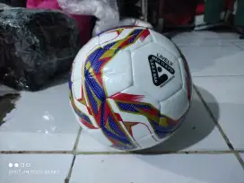 Bola sepak size 5