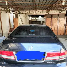 Mobil honda accord 2004