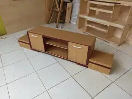 lemari tv sederhana ukuran panjang180 cm